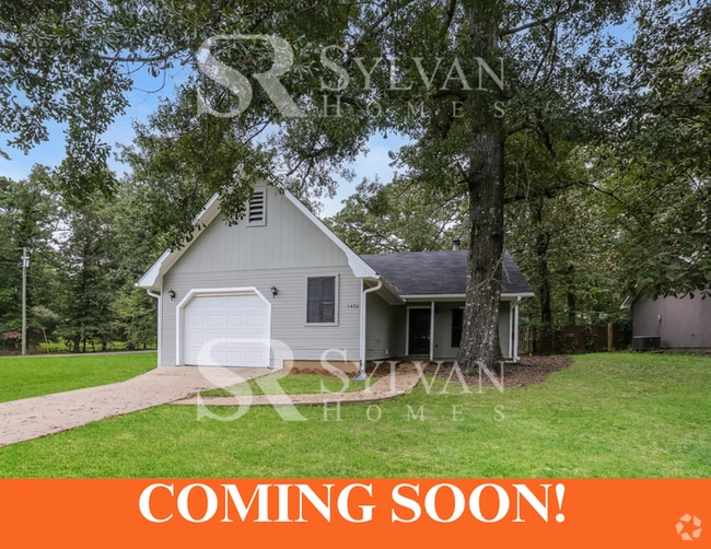 Building Photo - Remarkable Value. Unbeatable Location! Rental
