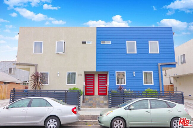 4710 W Maplewood Ave