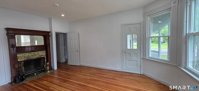 Photo - 140 Spring St