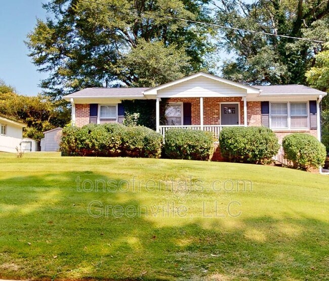 Photo - 205 Carlton Dr House