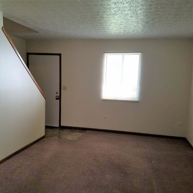 Photo - 261 E Duncan St