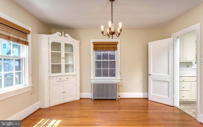 Photo - 107 Morgan St