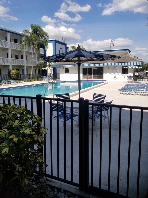 Photo - 350 79th Ave N (Saint Petersburg, FL)