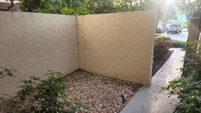 Photo - 2025 Lavers Cir Unit D107