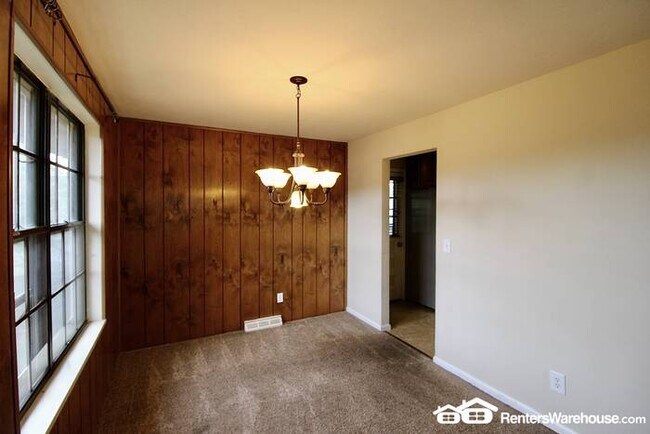 Photo - AVAILABLE NOW - Excellent 4BD/2BA w/ Garage, Fireplace, and Large Fenced Yard