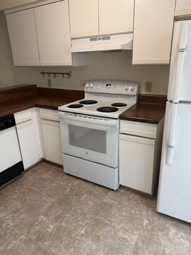 Photo - 807 Seawinds Ln