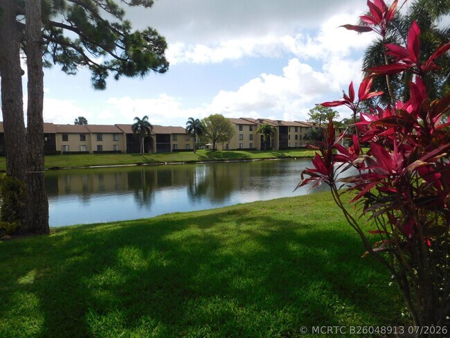 627 Sea Pine Way Unit A2