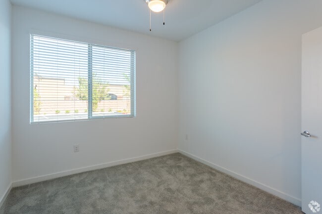 2BR, 1BA - 2A 850 SF Living Area
