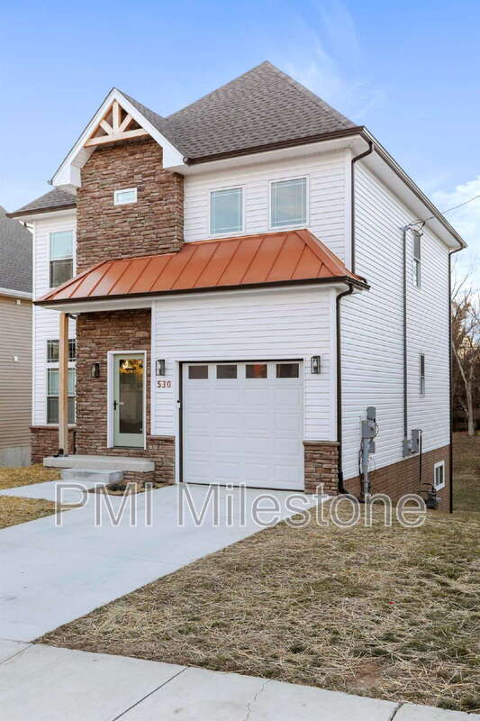 Photo - 530 N Third St