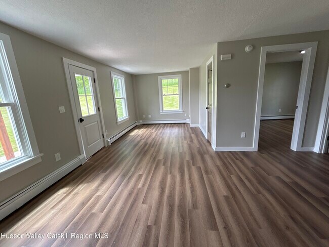 173 S Amenia Rd