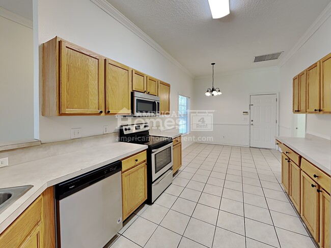 Photo - 224 N Lake Cunningham Ave