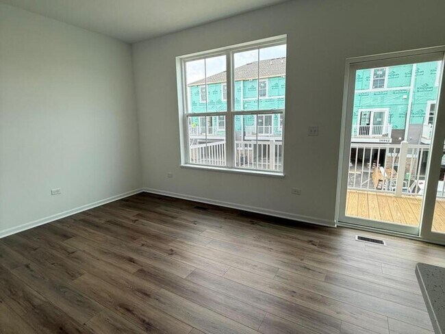 Photo - 14934 Dyer Ln