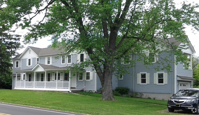 Building Photo - 341 Old York Rd Unit B Rental