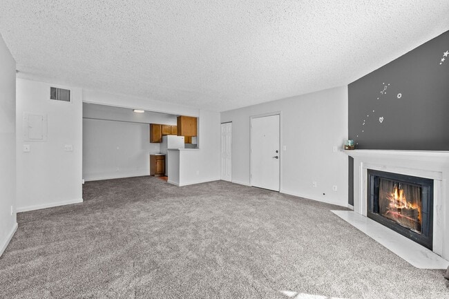 Photo - Fantastic 1 Bedroom Condo in Lakewood! Unidad 103
