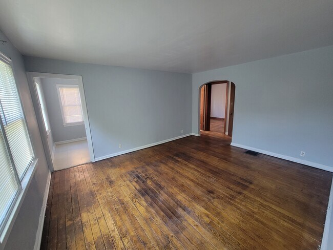 345 E Bruce Ave Unit 3