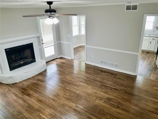 Photo - 4006 Evelyn Dr