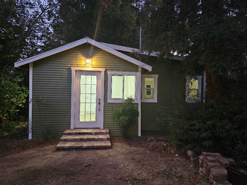 Photo - 724 E Cambridge Ave