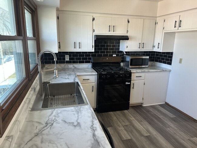 Photo - 4356-4358 S. Iowa Ave Unit 4356 S. Iowa Ave