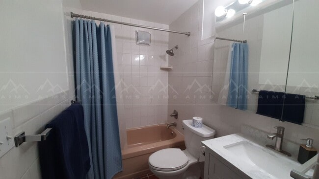 Photo - 933 W 20th Ave Unidad A