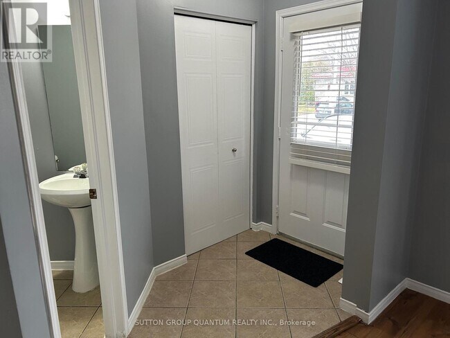 Photo - 987 Prosperity Ct