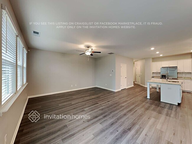 Photo - 101 Webster Cir