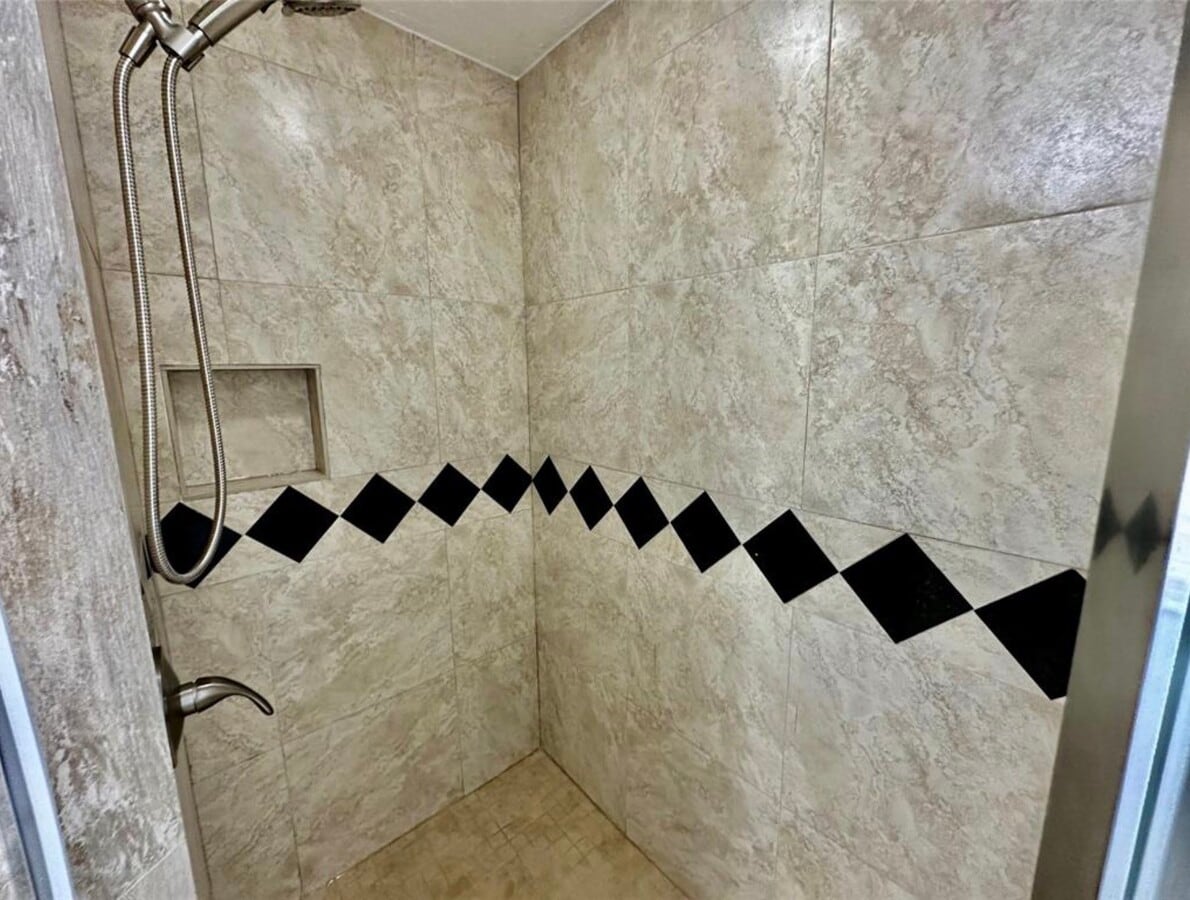 Photo - 4310 Cinnabar Dr