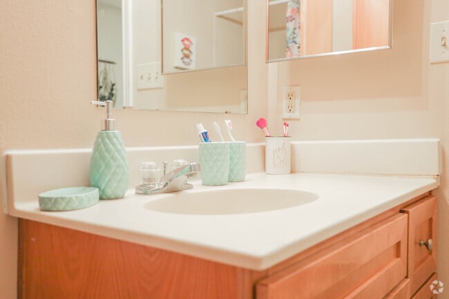 3BR, 3BA - 1124SF - A