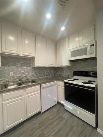 Photo - 307 E Mitchell St