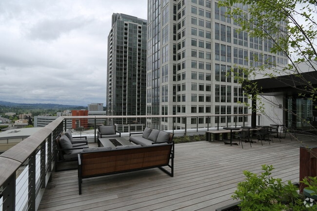 Rooftop Lounge