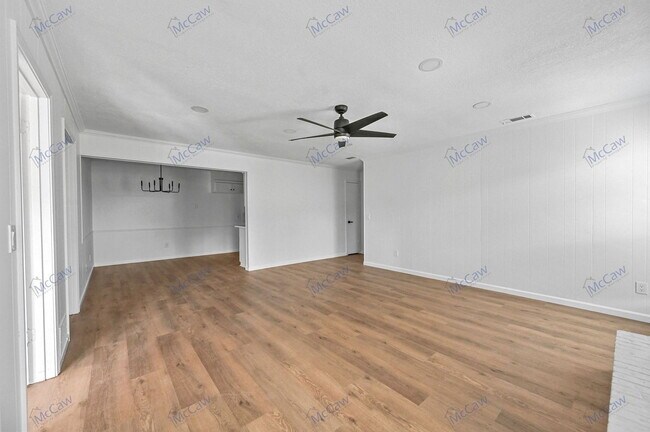 Photo - 2832 Townbluff Dr