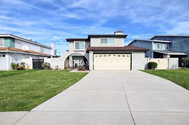 Building Photo - 1219 E Jay St