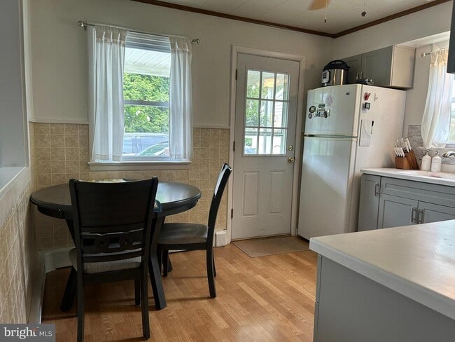 Photo - 138 E 7 Stars Rd