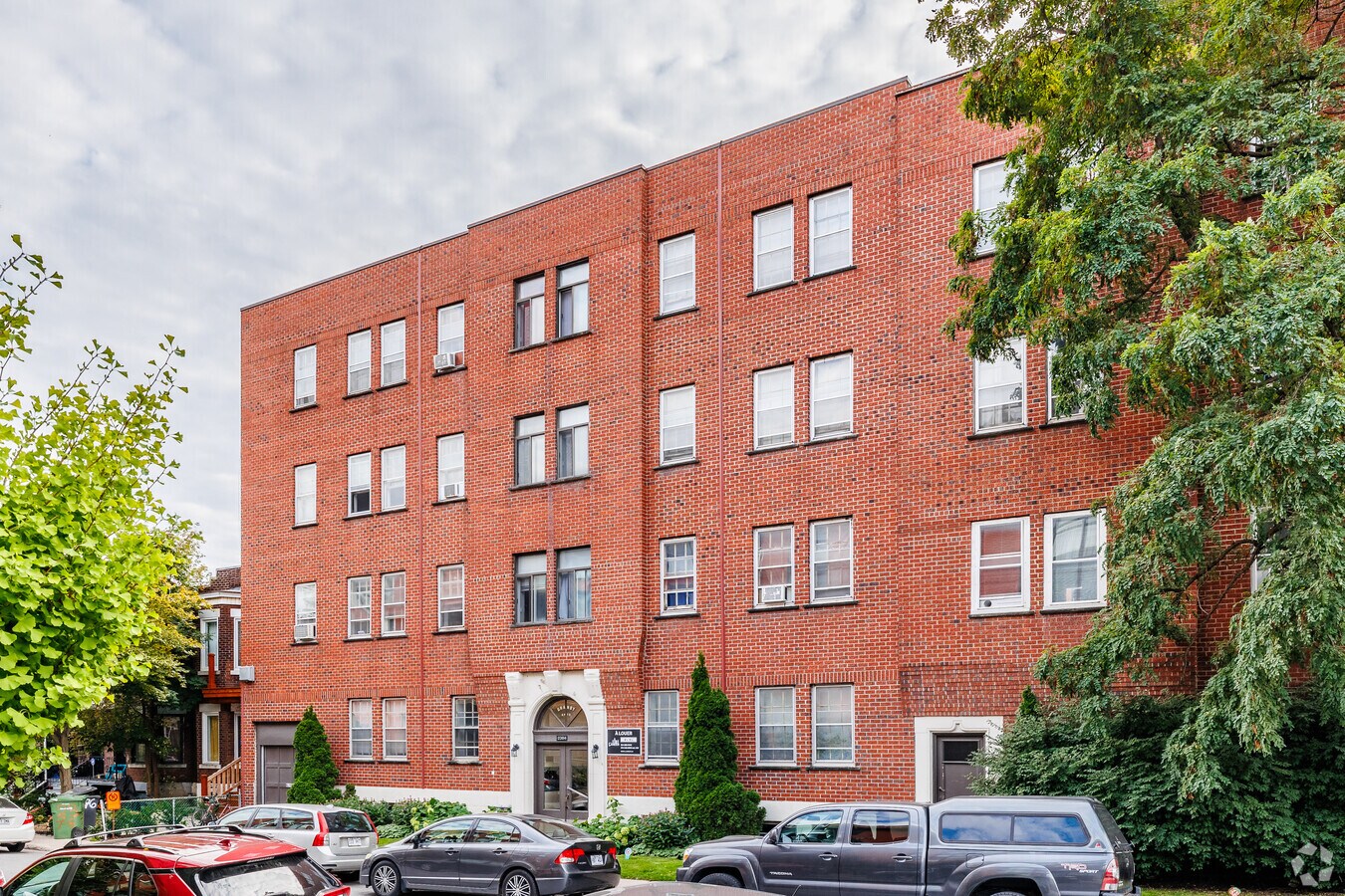 Photo - 6156 Sherbrooke