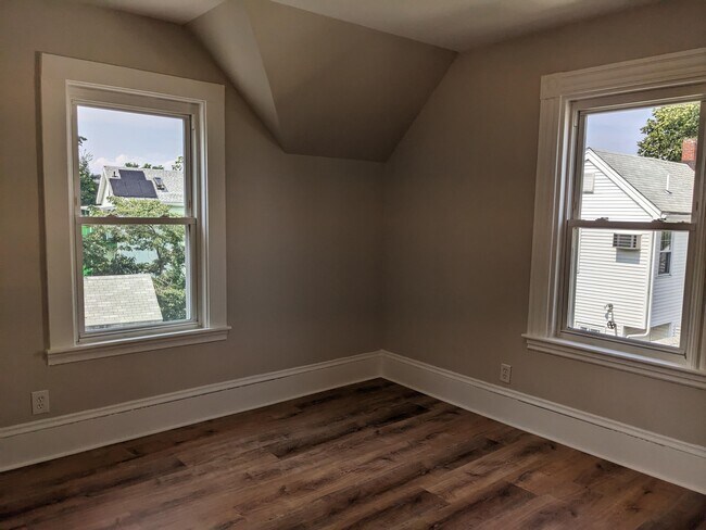 Photo - 56 Clayton St