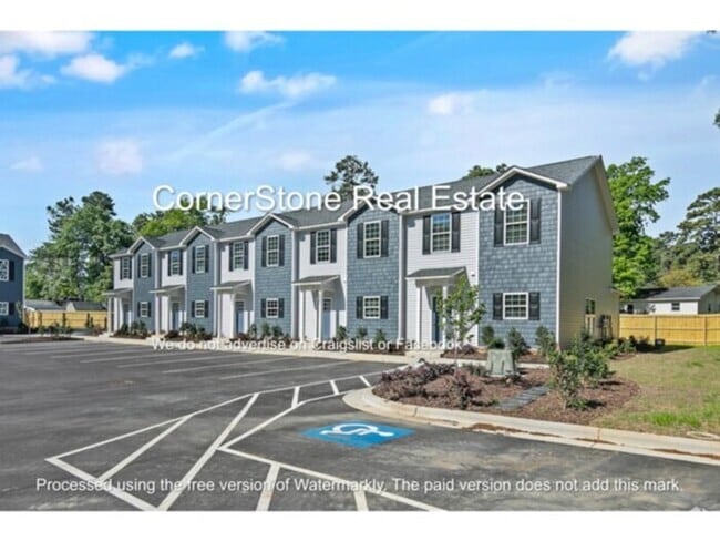 Building Photo - 2858 Little Dr Rental