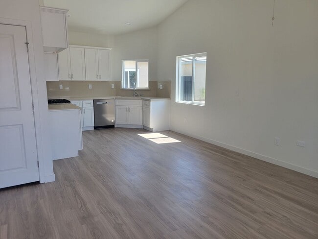 8418 Grandy St Unidad 8418 Grandy St Unit A