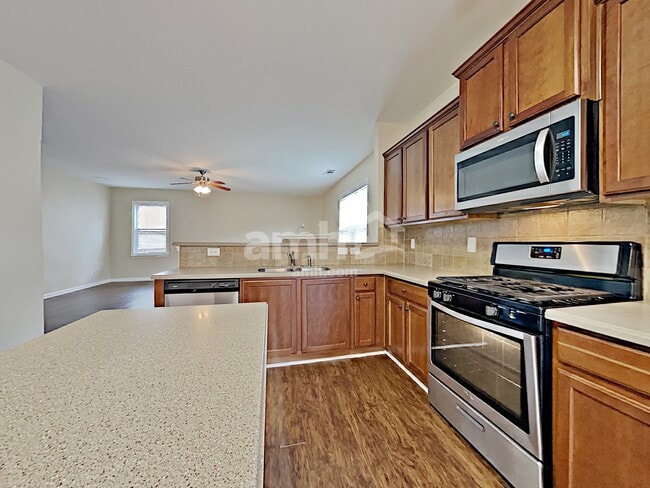 Photo - 55 Palisades Dr