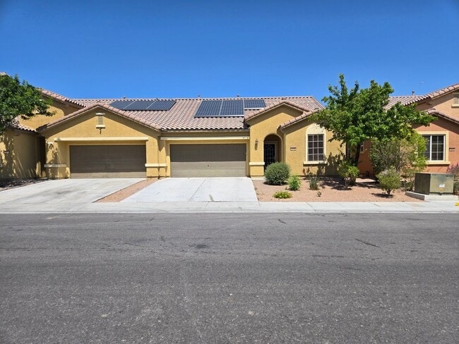 A Beautiful Single Story Townhouse! 3 Bed,... - A Beautiful Single Story Townhouse! 3 Bed,...