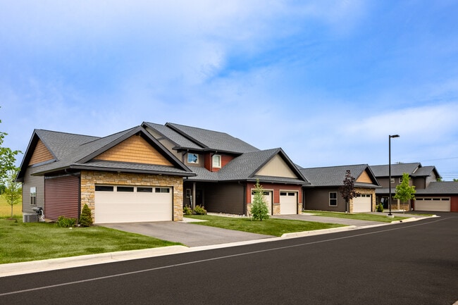 The Quarry Apartments in DeWitt