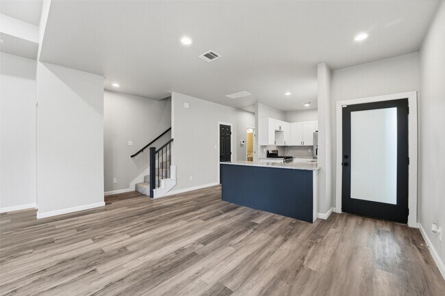 Photo - 4307 Larkspur St