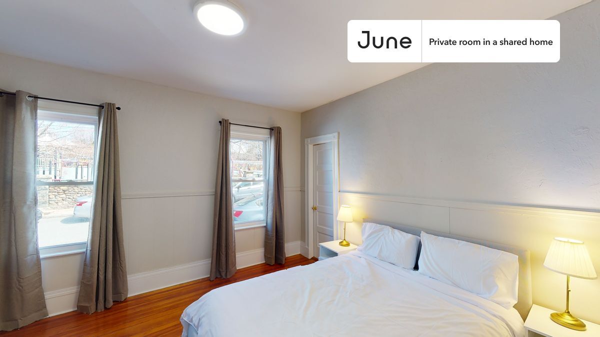 Private bedroom in 3 bed/1 bath Home - Private bedroom in 3 bed/1 bath Home