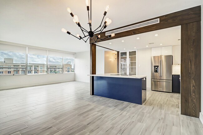 Photo - 2701 Westheimer Rd