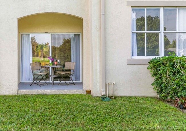 Photo - 2040 Greenview Shores Blvd Unit 203