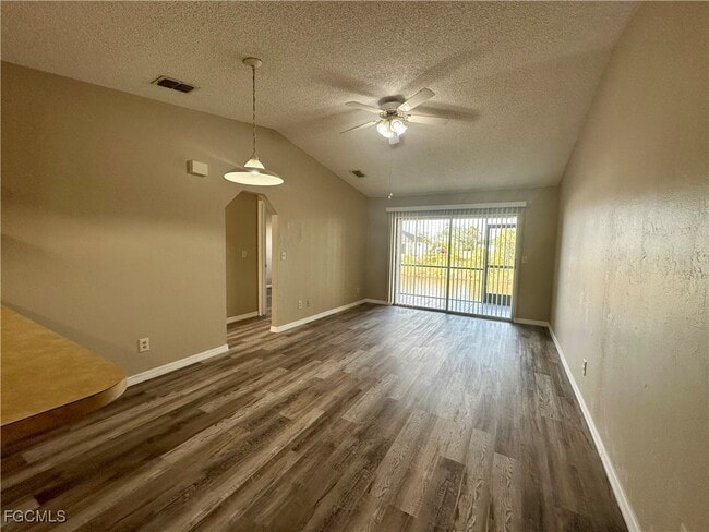 Photo - 829 Gleason Pkwy Unidad 2