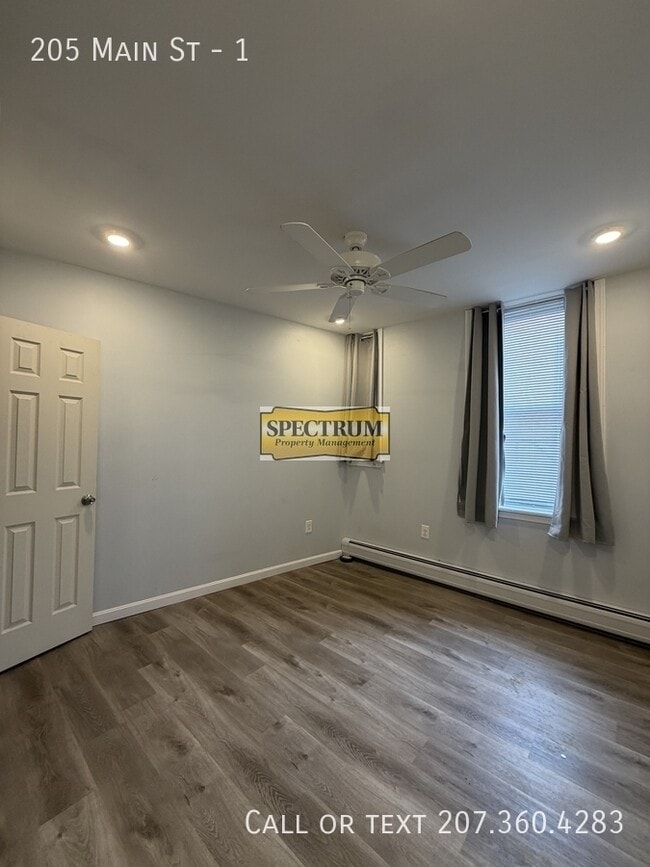 Photo - 205 Main St Unit 1