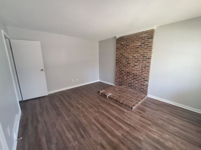 Photo - 4199 Bacon St