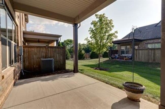 Photo - Hendersonville Townhouse - Great location!