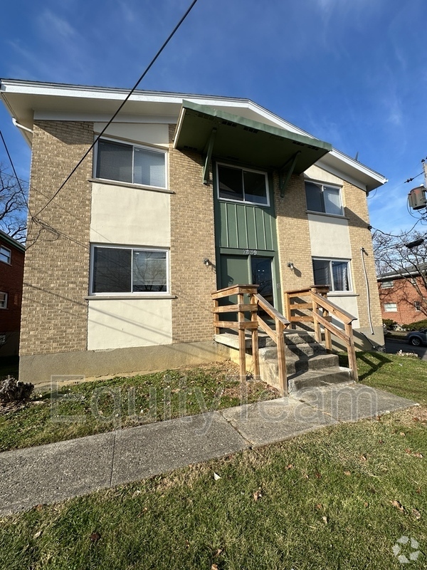 Building Photo - 7839 Newbedford Ave Rental