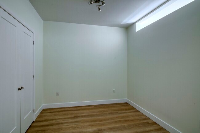 Photo - 6600 Av. de Darlington Unit 102