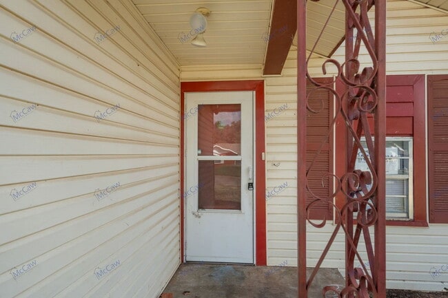 Photo - 3009 Hollywood Ave
